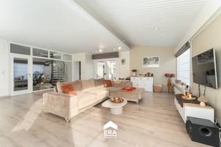 Te koop: open huis in het centrum van Veldegem, op een residentiële locatieZeer ruime woning en een royale tuin met dubbele garage. Dankzij de...