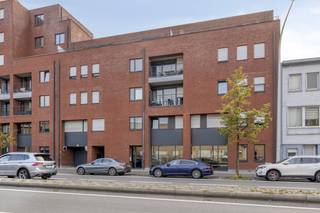 Mooi, ruim, instapklaar en lichtrijk kantoor te koop in Boom.Het gaat om een open kantoorruimte met een moderne kitchenette, twee toiletten en...