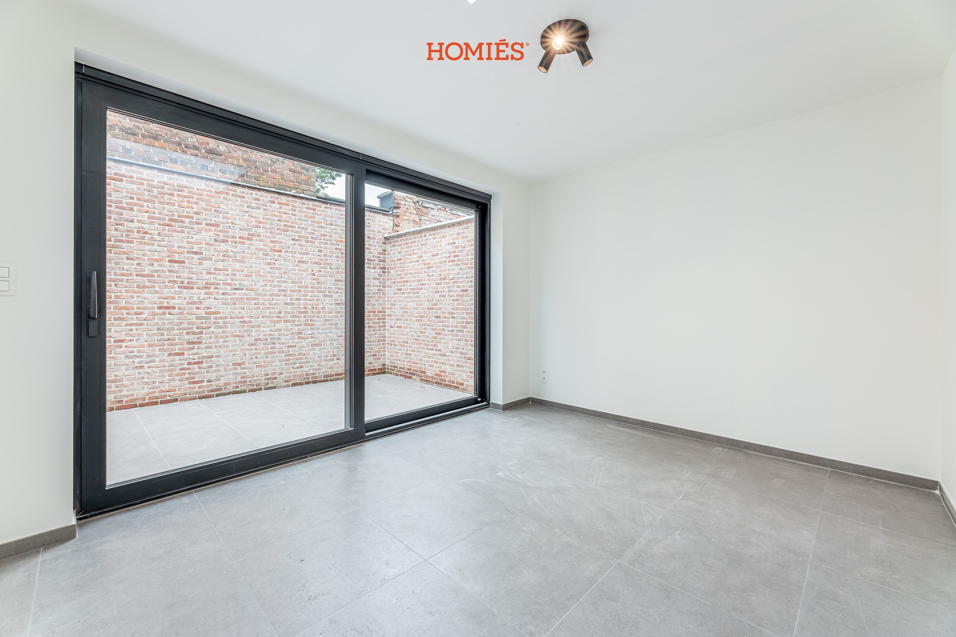 Gerenoveerde woning met 2 slpks in centrum Leuven - photo 4
