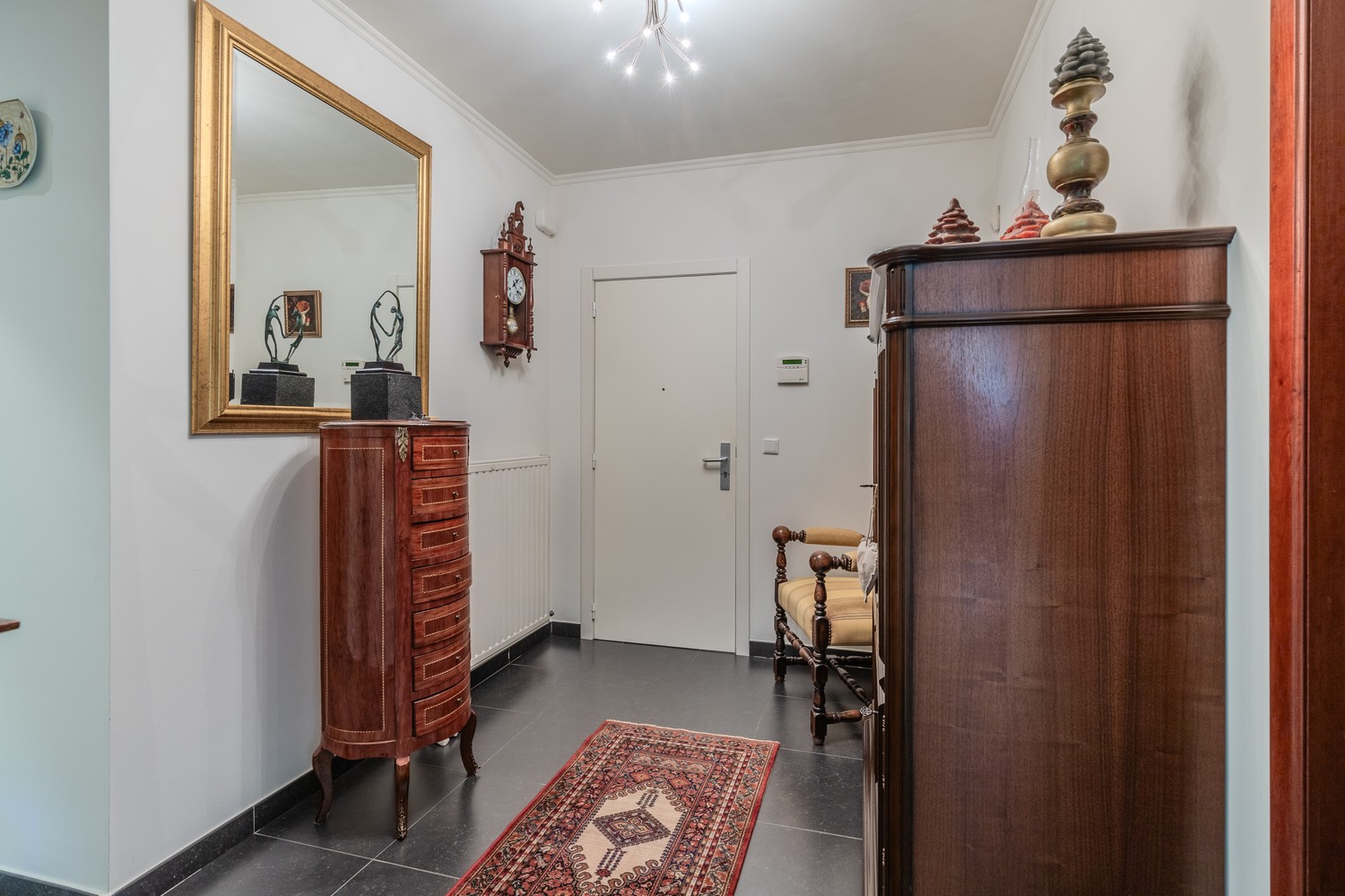 Gelijkvloers appartement met twee slaapkamers en garage in hartje Lanaken - foto 4
