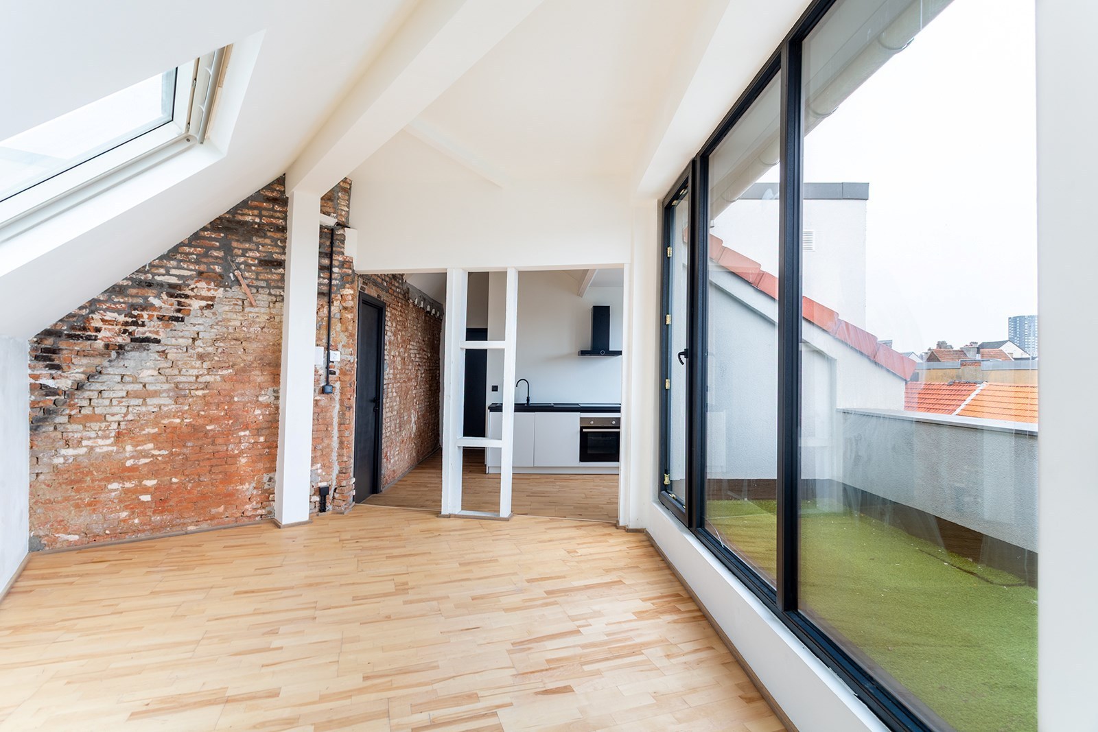 Instapklaar dakappartement op een zuchtje van Park Spoor Noord - foto 2