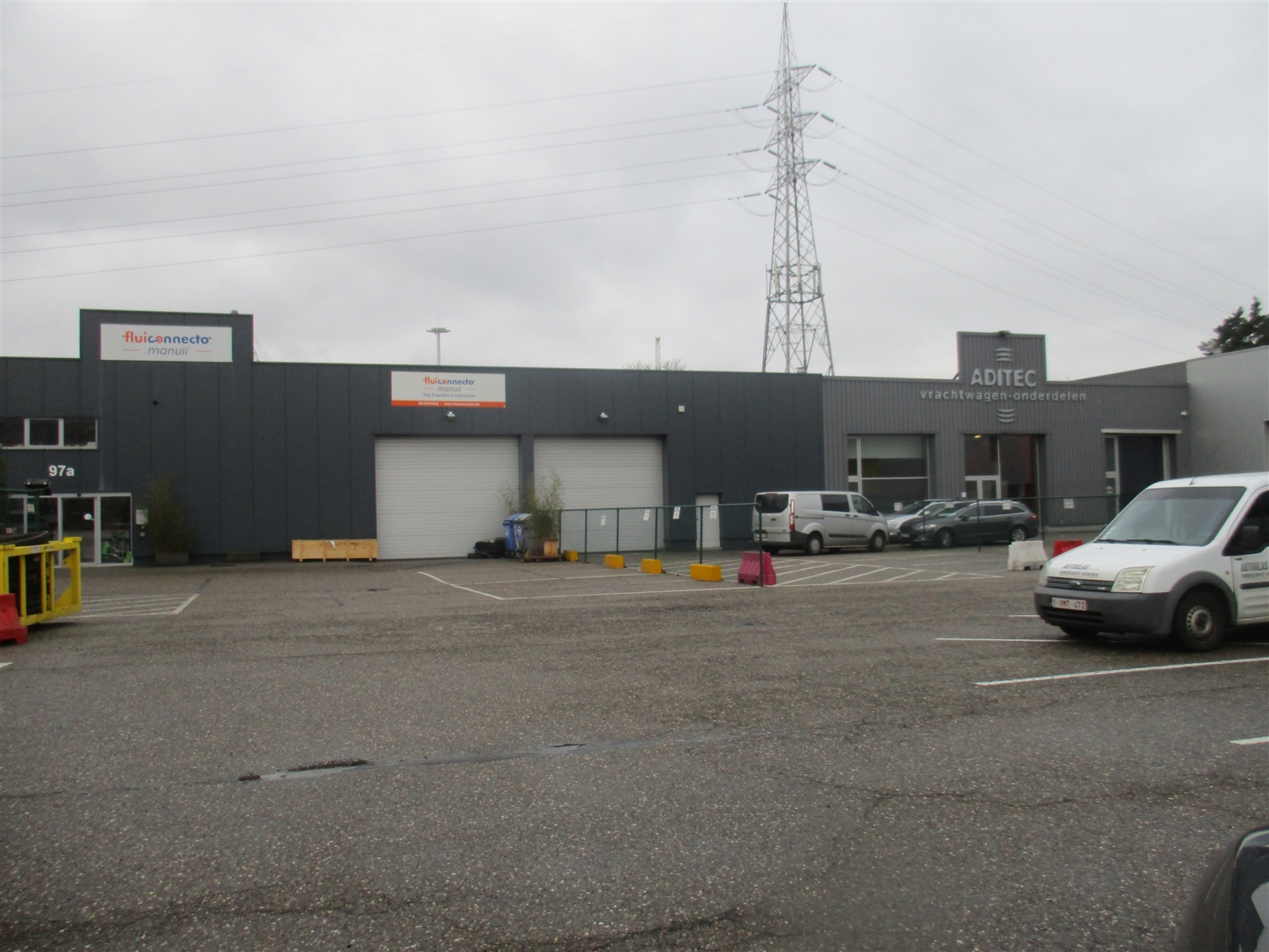 Atelier van 219 m² met kantoor te huur langs de Noorderlaan - foto 2