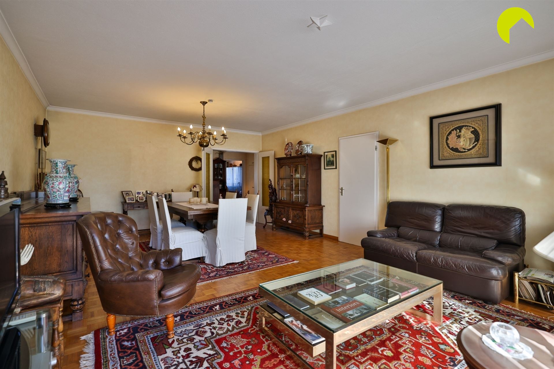 Te renoveren appartement met 2 slaapkamers en een zuidgericht terras - foto 4