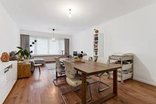 Op wandelafstand van Fort 3 en in de nabijheid van scholen, winkels en openbaar vervoer, bevindt zich dit gelijkvloers appartement met...