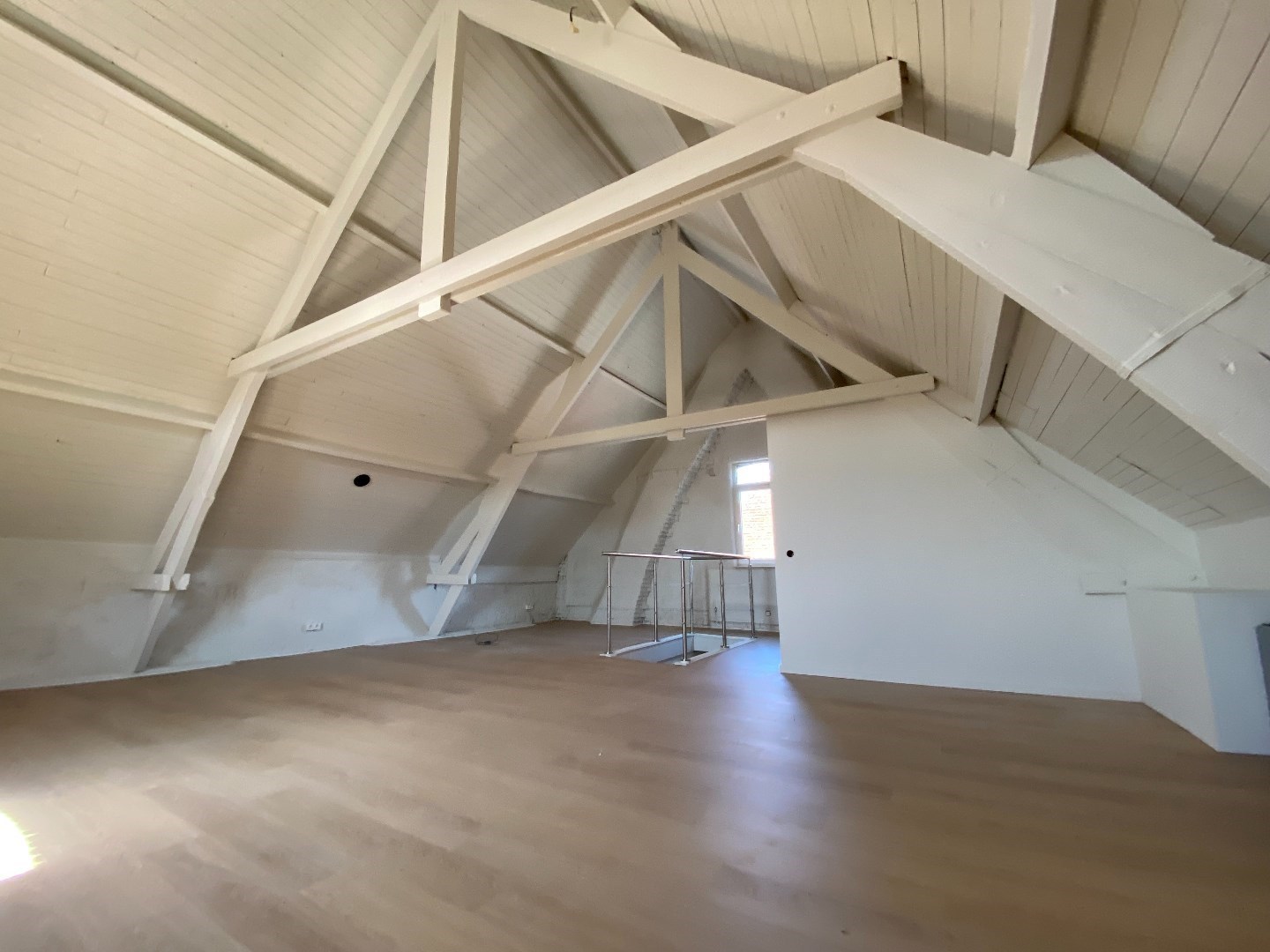 Ruim appartement in het bruisende centrum van Deerlijk TE HUUR! - foto 4