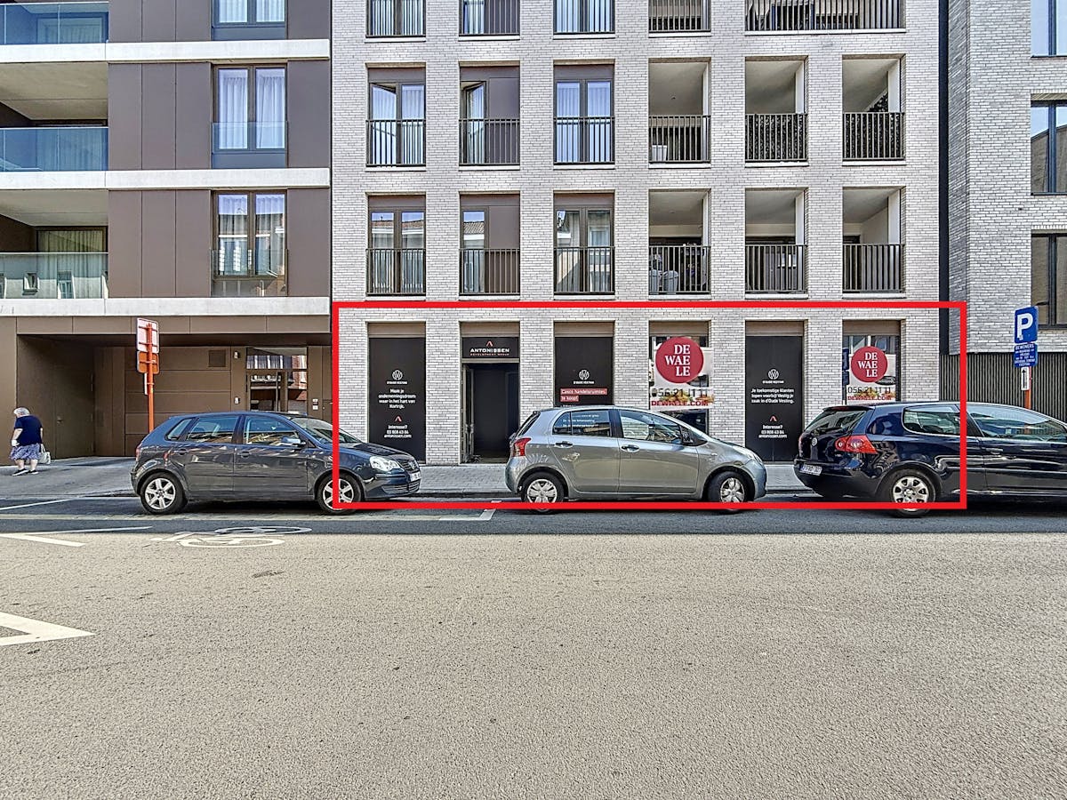 Nieuwbouw handelspand in D'Oude Vesting te Kortrijk - foto 1