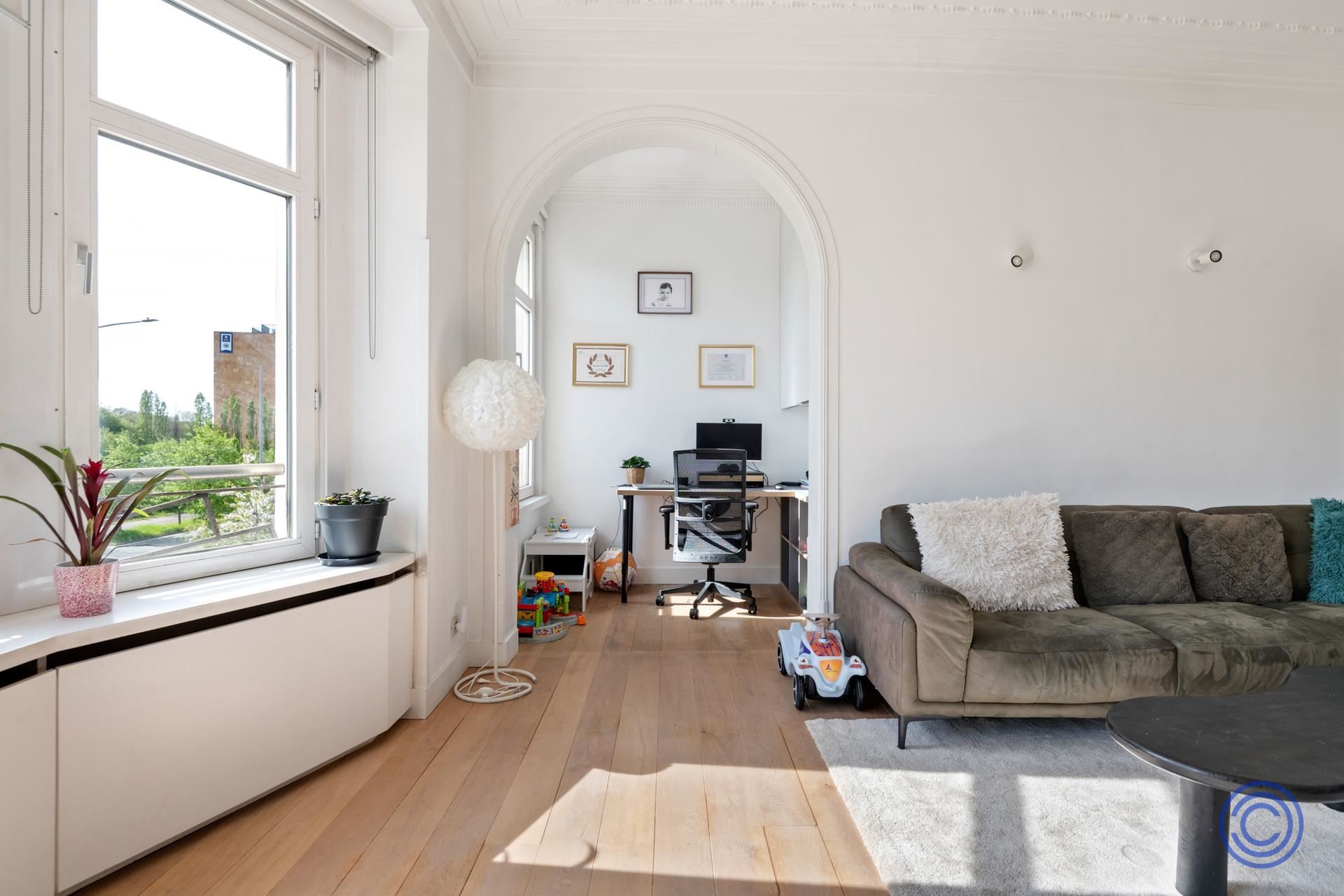 Karaktervol duplexappartement met terras in hartje Zurenborg! - foto 3