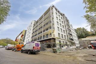 APP. WITH 3 BDRMS, 2 BATHS + 2 TERRACESIn Woluwe-Saint-Lambert we find this beautiful residence located in the Neerveldstraat. In the vicinity we...