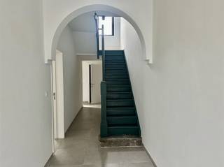 TE HUUR : Instapklare gezinswoning met tuin nabij het station/centrum van OudenaardeBent u op zoek naar de perfecte combinatie van rustig wonen en...