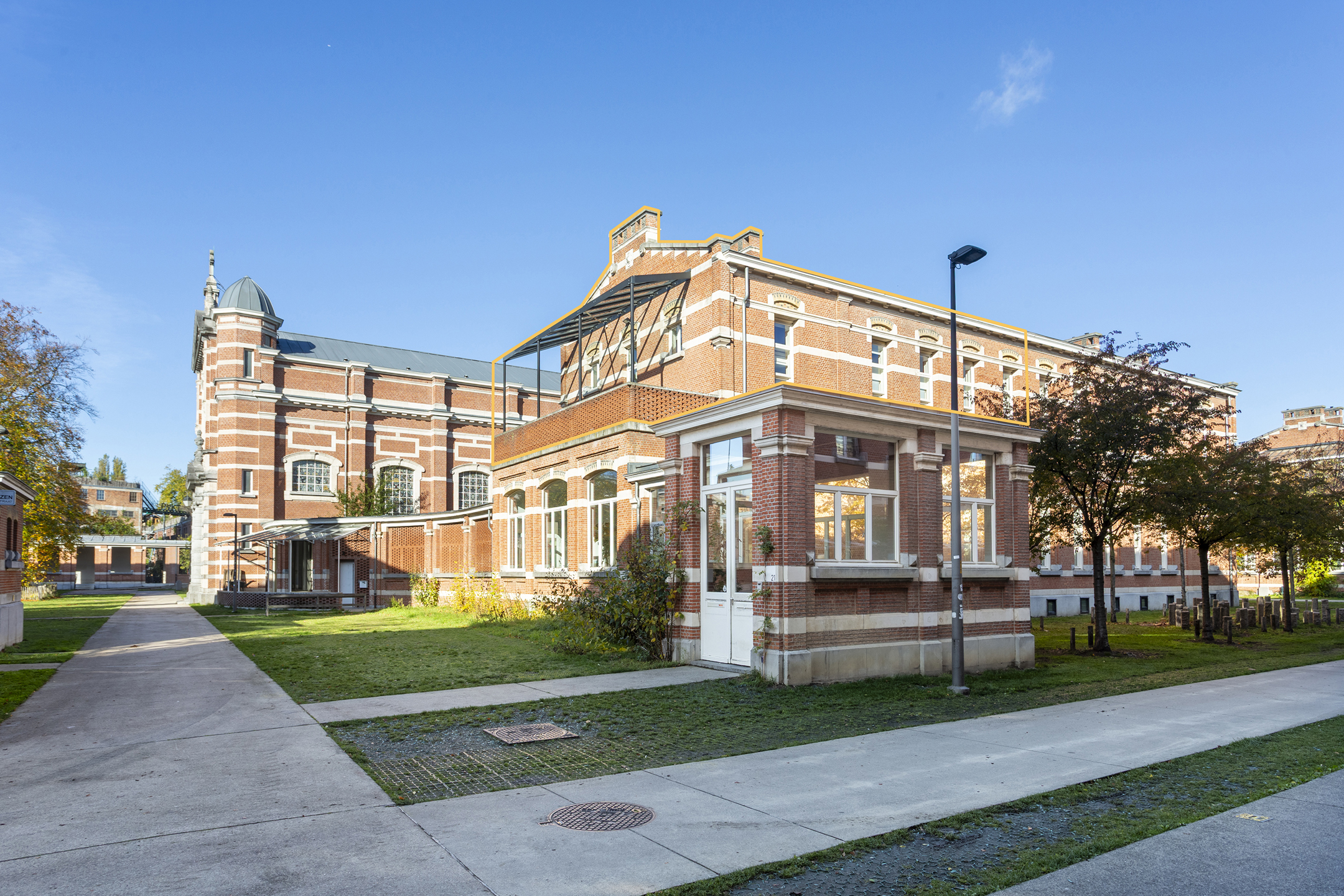 Appartement à vendre à Anvers avec 4 chambres - photo 1
