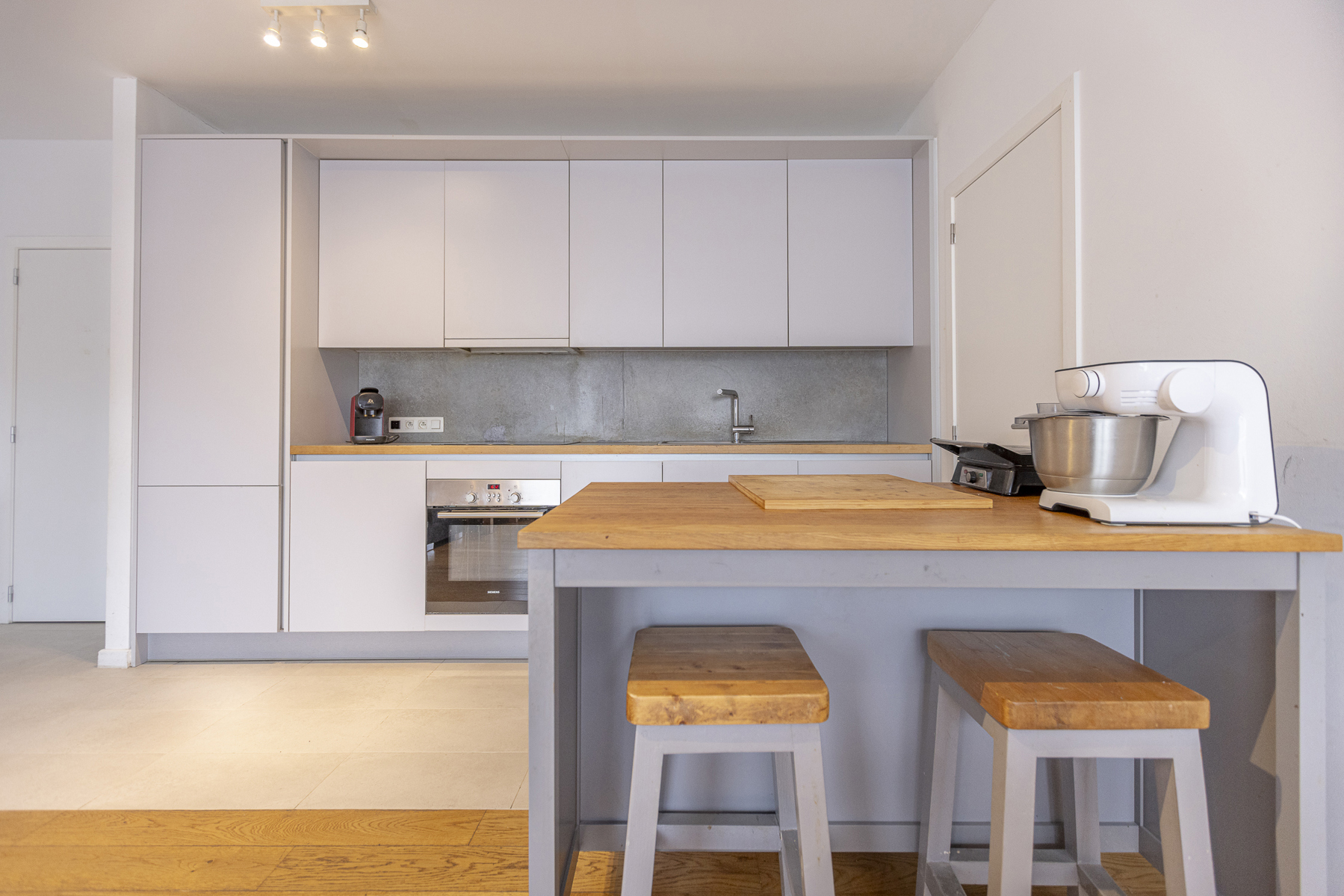 Lichtrijk appartement met drie slaapkamers te Anderlecht - foto 4