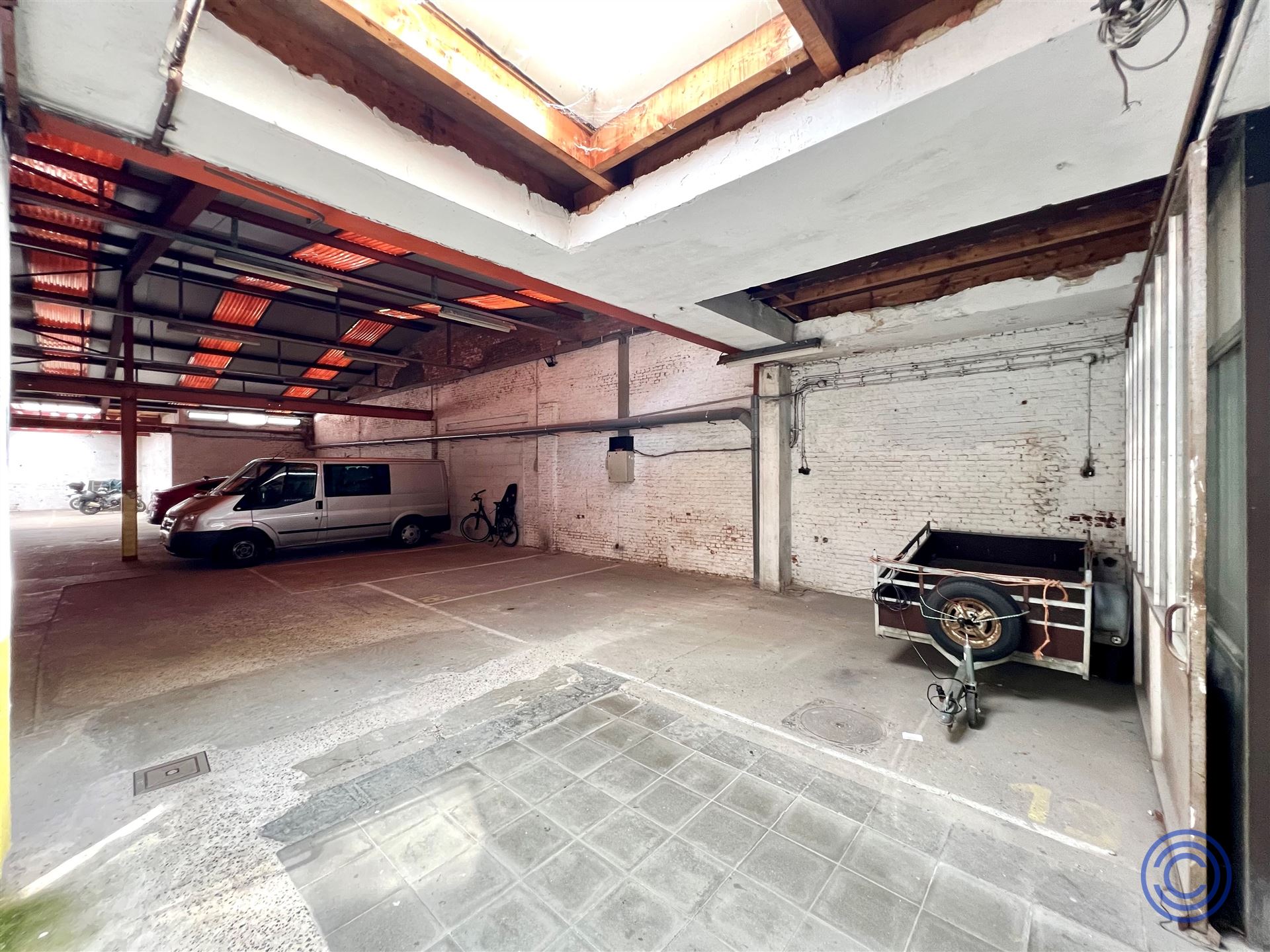 Magazijn ca. 700m² op centrale ligging! - foto 4