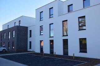 VIJFWEGENSTRAAT 95/1.2 - ROESELARENieuwbouw appartement in de residentie Parkzicht gelegen op de 1ste verdieping en bestaande uit een inkomhal,...