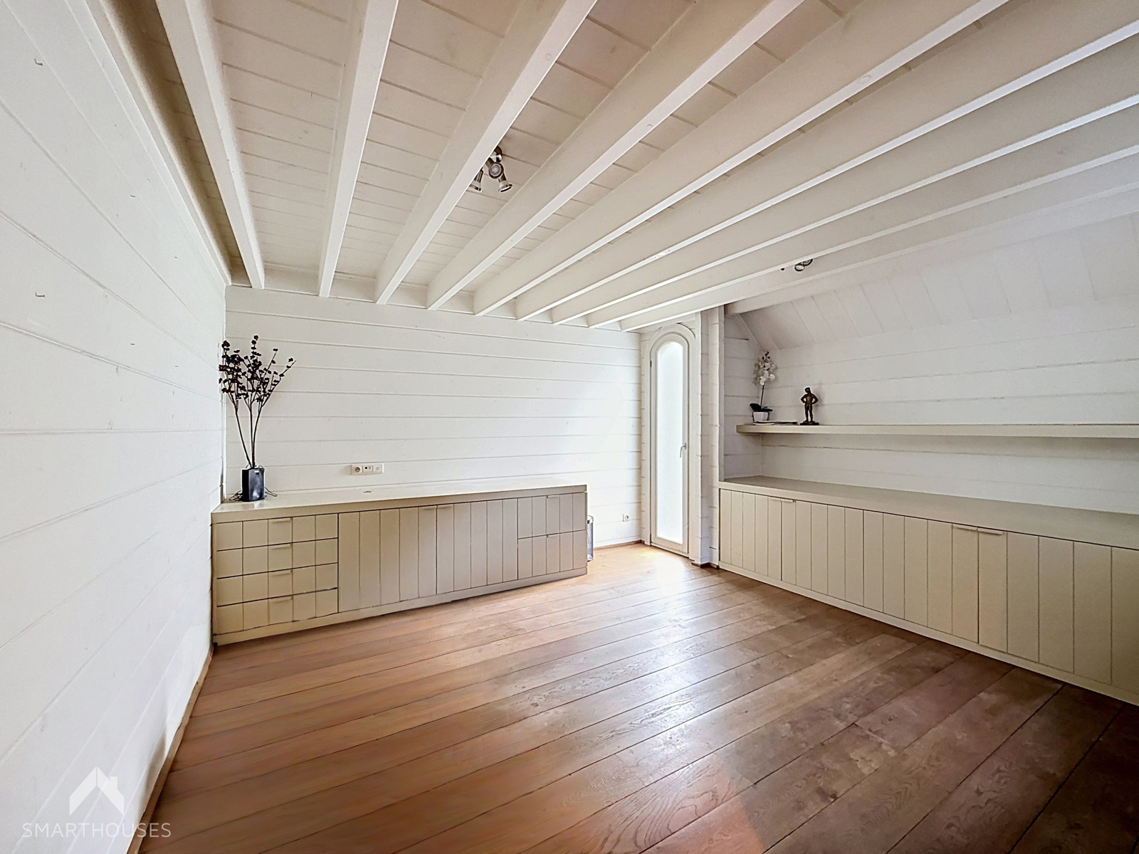 Vrijstaande woning op 1745m² met 3 slpk en tuin. - foto 5