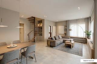 Te renoveren halfopen bebouwing met tal van mogelijkheden op een ruim perceel.Deze woning biedt op het gelijkvloers een ruime en lichtrijke...