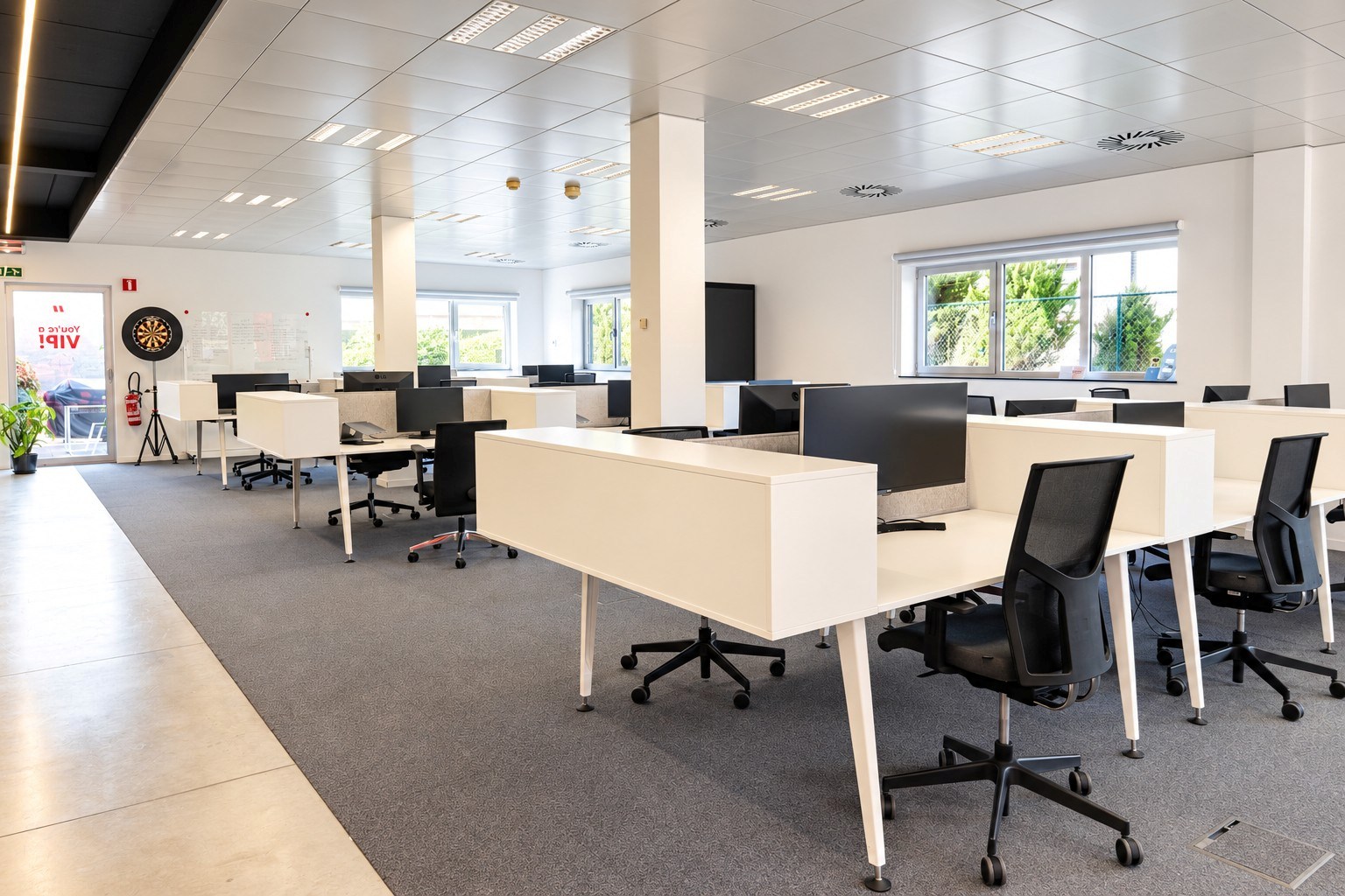 Instapklaar kantoor van 450m² met parking. - foto 5