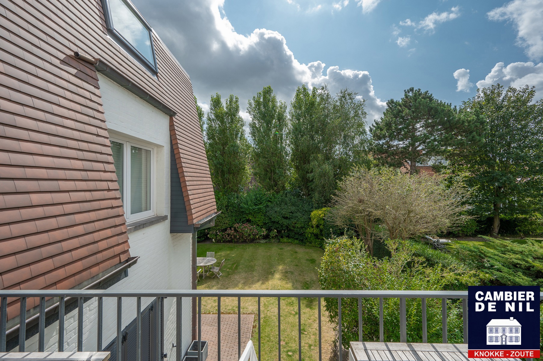 Ruim appartement, zonnig en rustig gelegen in het Zoute - foto 5