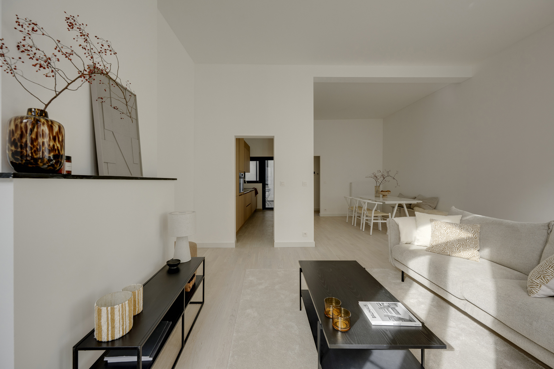 ANTWERPEN - Exclusief gerenoveerd appartement in hartje stad - foto 4