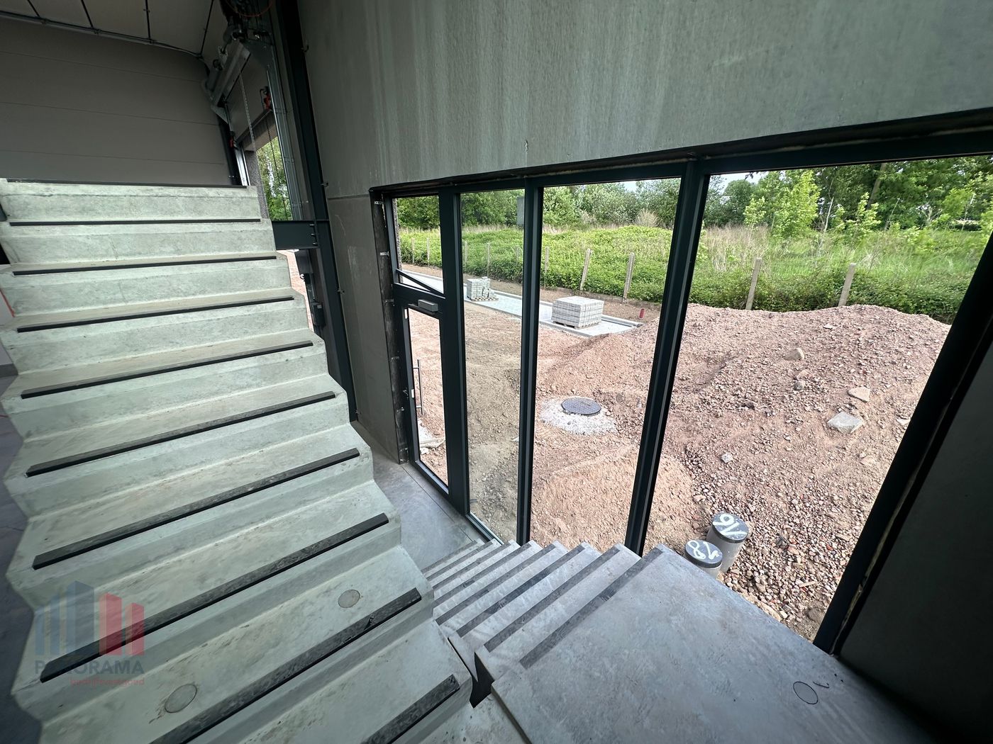 223 m² nieuwbouw KMO-unit met mezzanine langs Meensesteenweg - photo 5