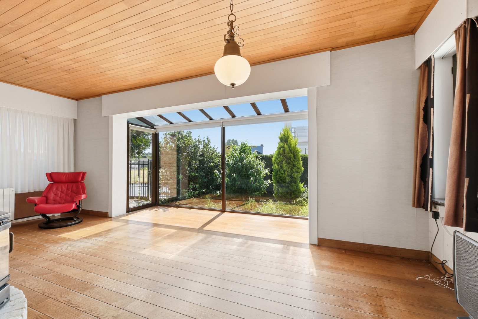 Authentieke en karaktervolle bungalow met veel mogelijkheden in Vosseslag, De Haan - foto 4