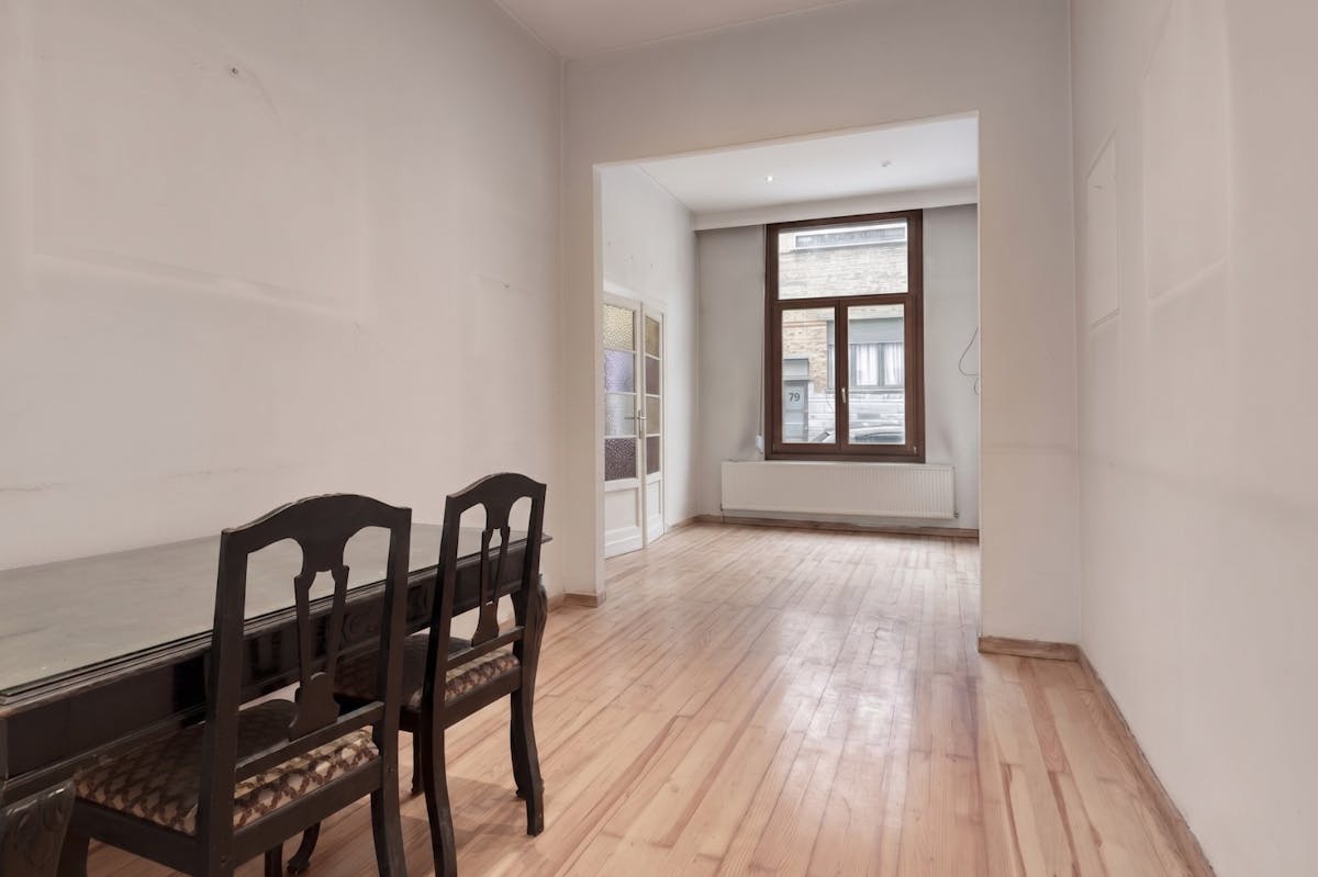 Updating 4 bedroom house for sale in Borgerhout! - photo 4