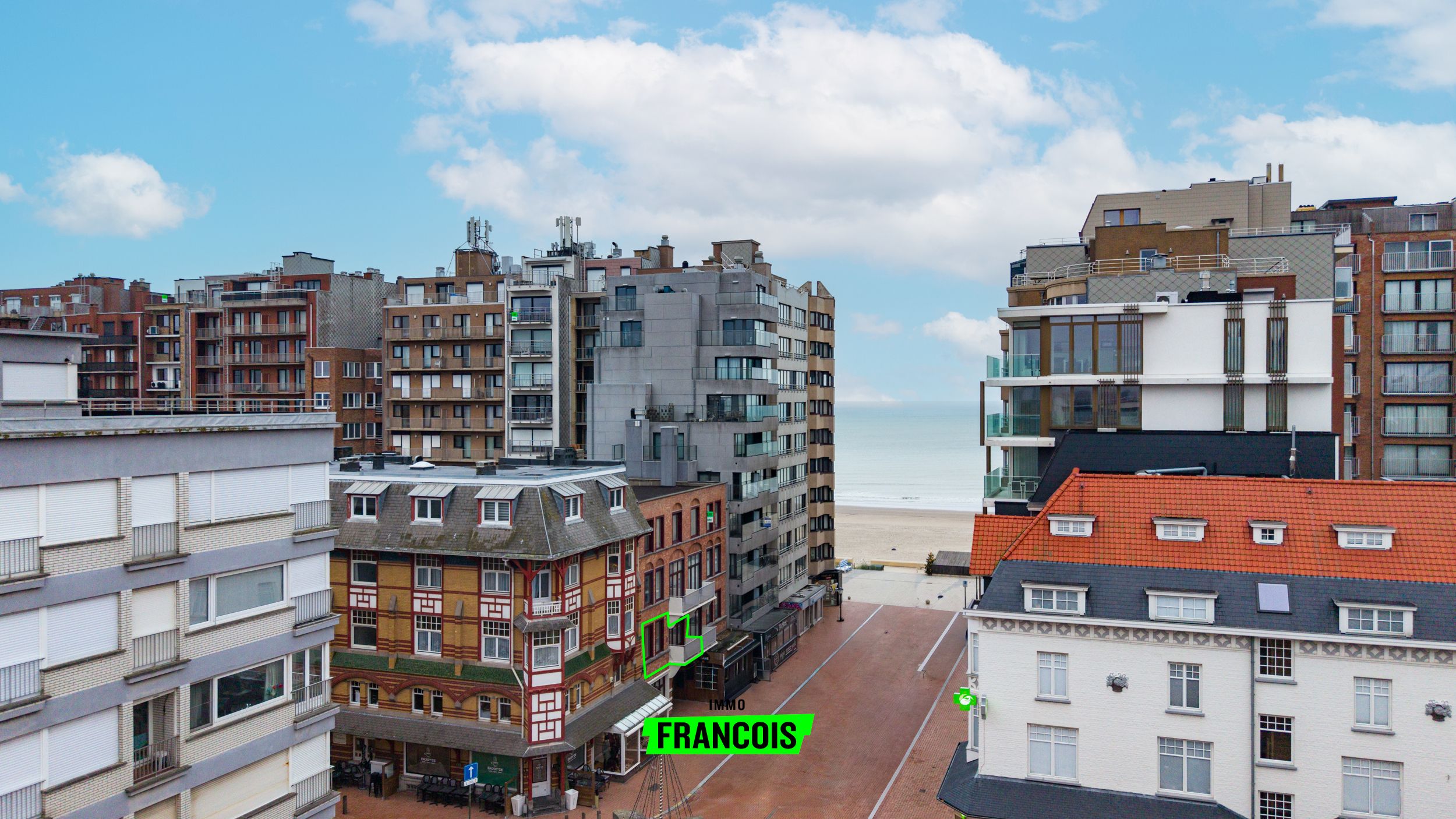 Volledig gerenoveerd 3-slaapkamerappartement met zijdelings zeezicht te Westende-Bad - foto 2