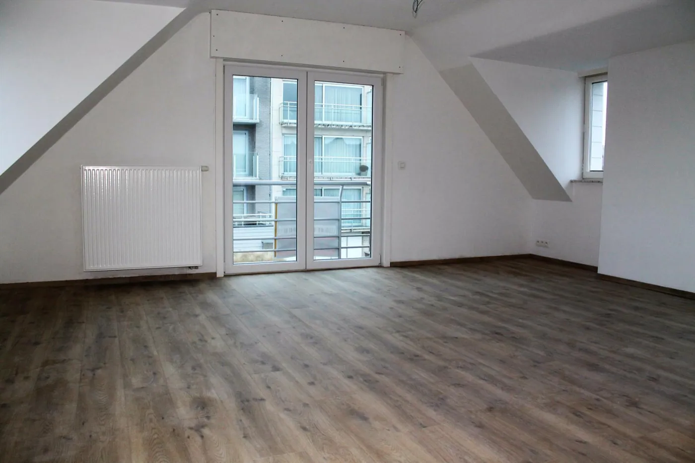 Apartment for rent in Wenduine with 2 bedrooms - photo 2
