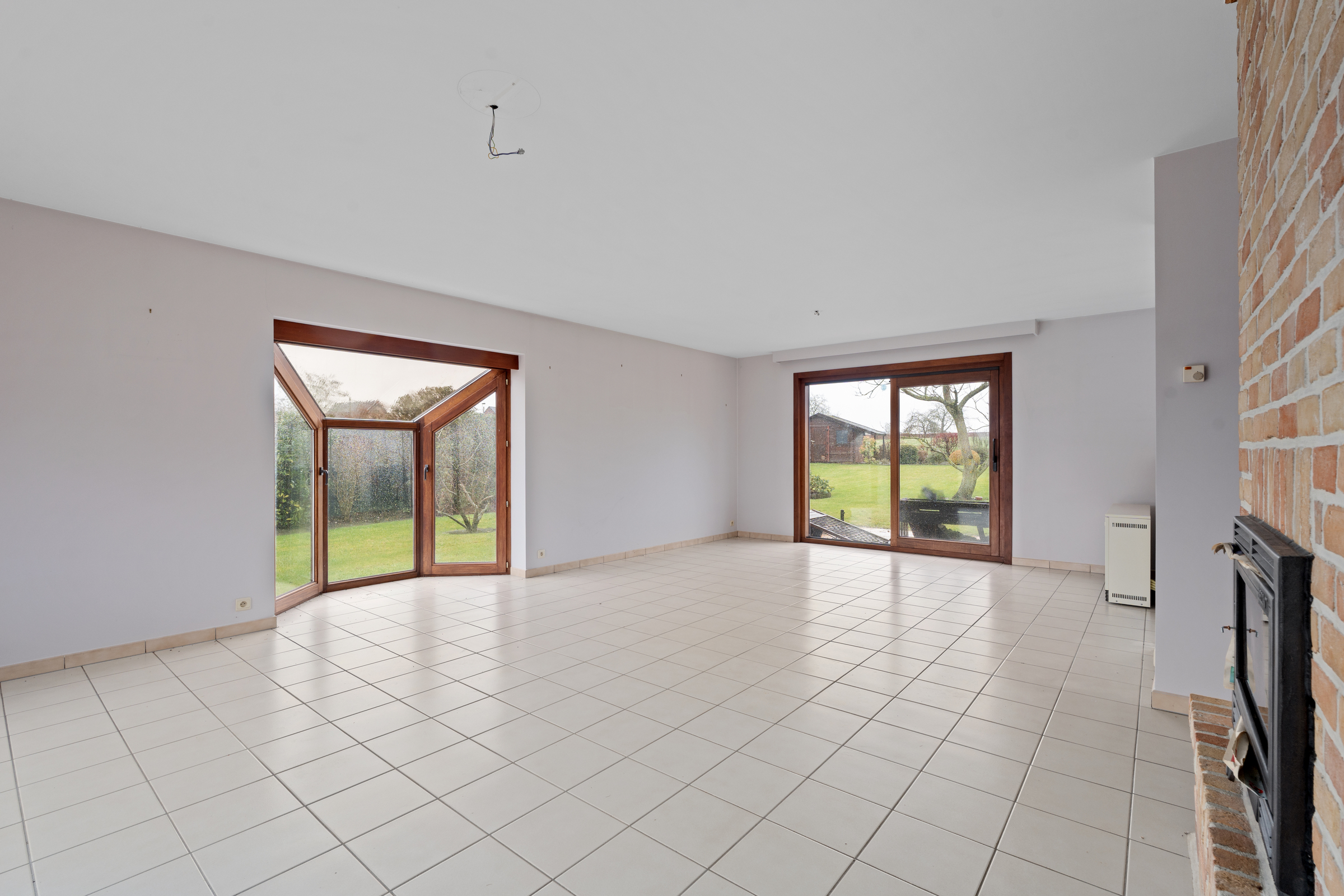 Open bebouwing met grote tuin in Beigem - foto 4