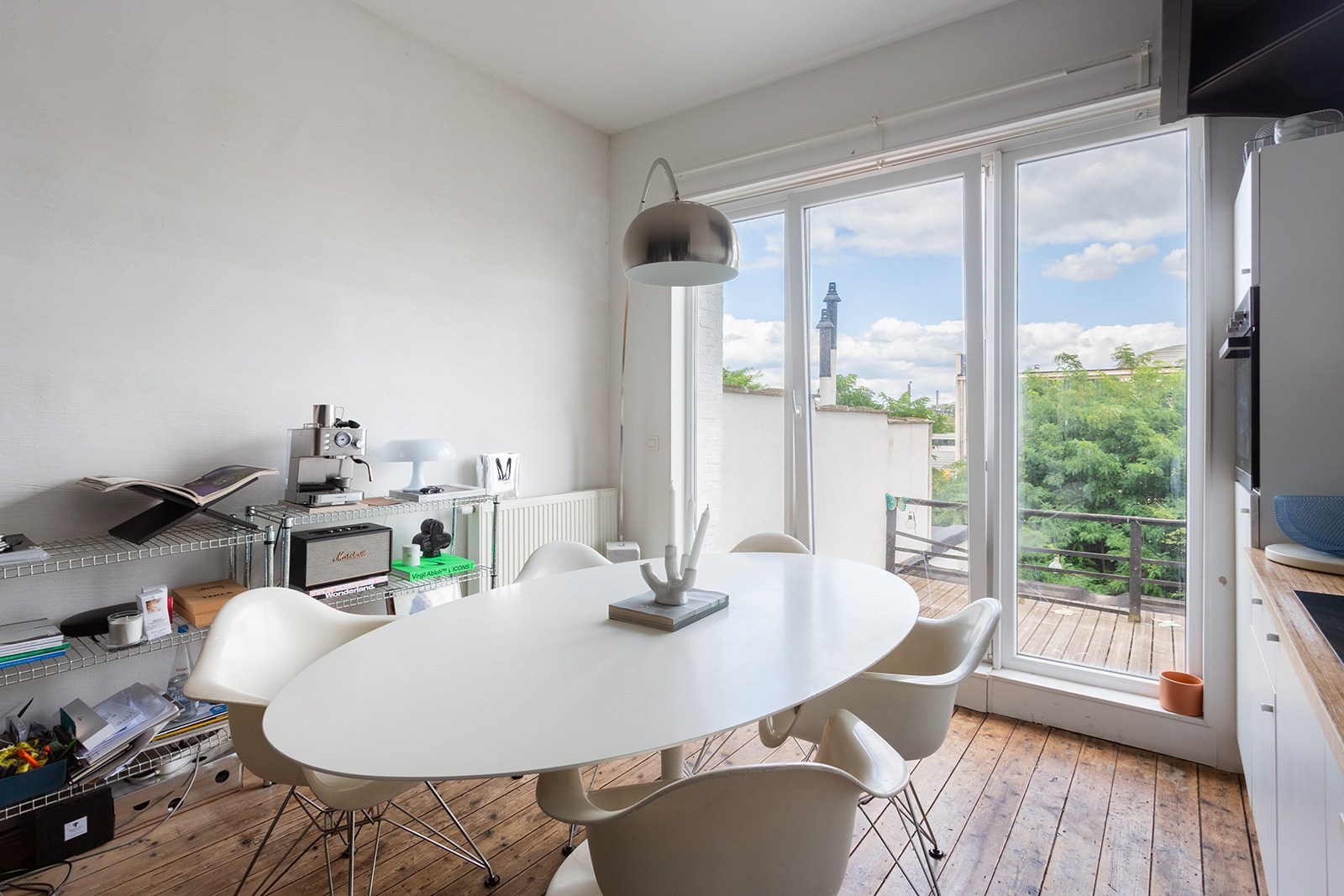 Recent gerenoveerd appartement met terras - foto 5
