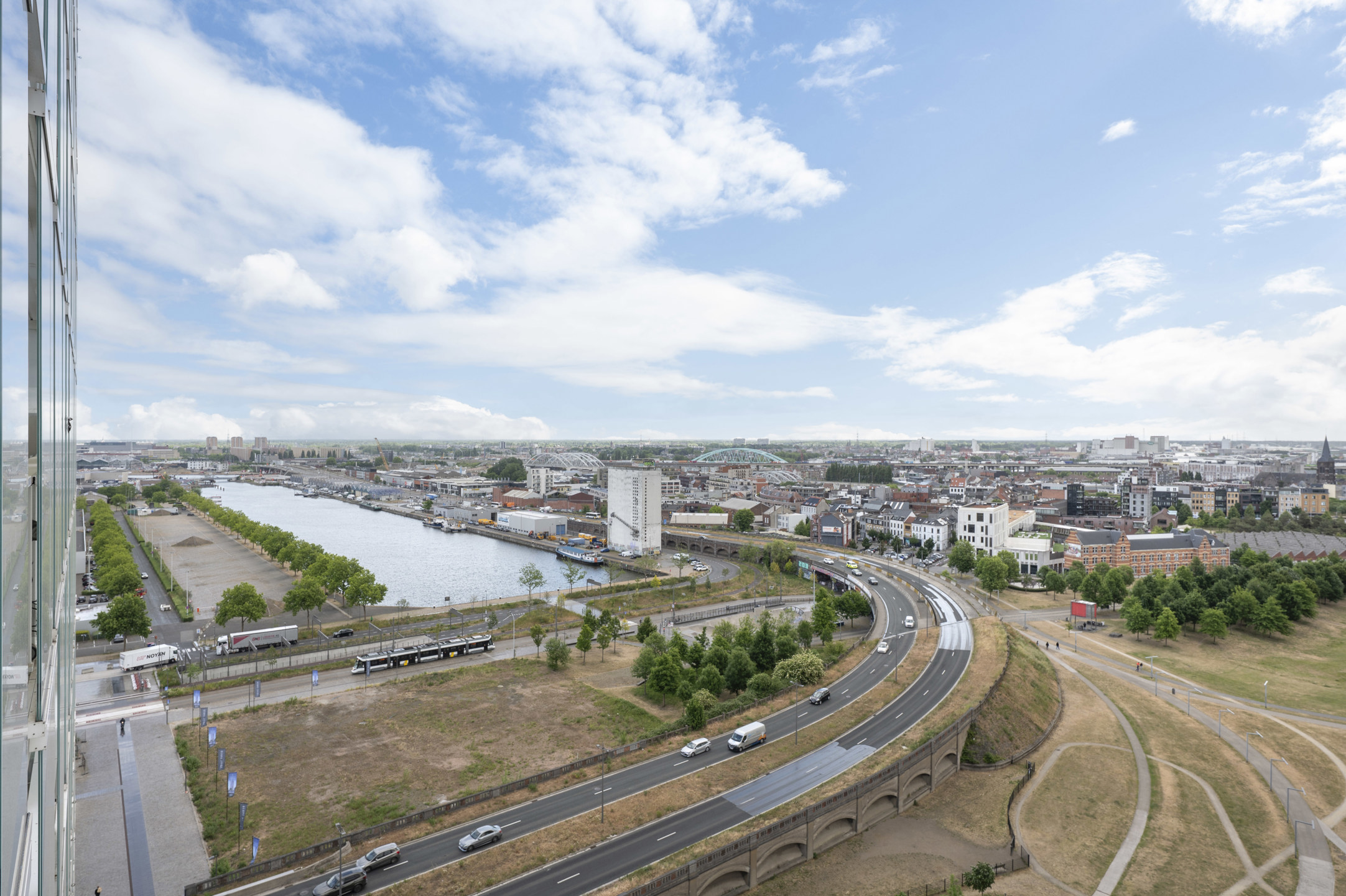 Lichtrijk, modern, comfortabel - foto 4