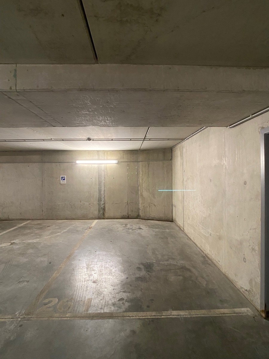 Garage for sale in Brussels - photo 3