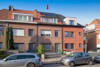 HOBOKEN | SPACIEUSE MAISON FAMILIALE DANS UN EMPLACEMENT DE PREMIER CHOIX AU FORT| EPC C| La maison se compose comme suit : hall d'entrée avec...