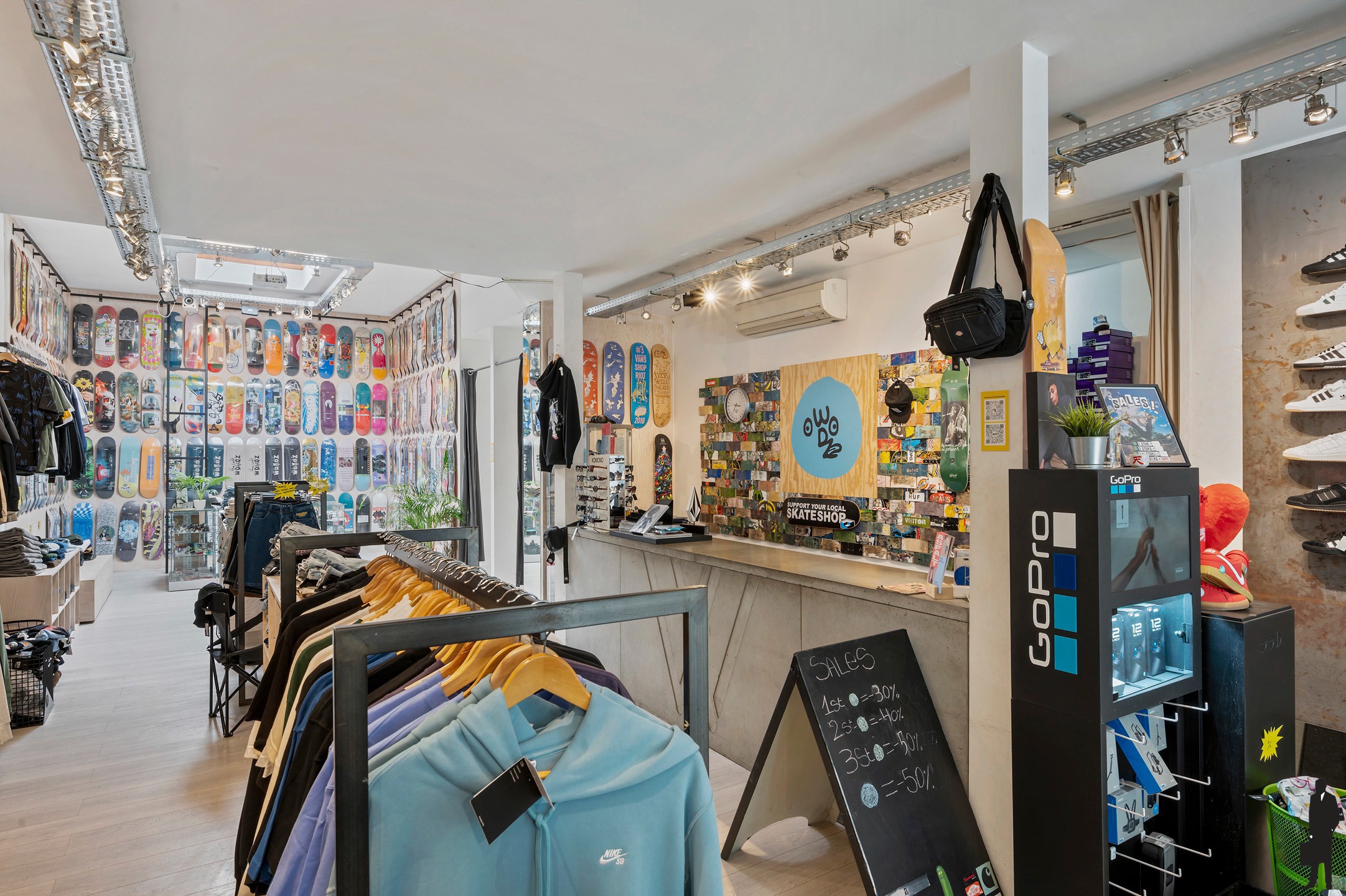 Handelspand van 140m² op toplocatie  - foto 4