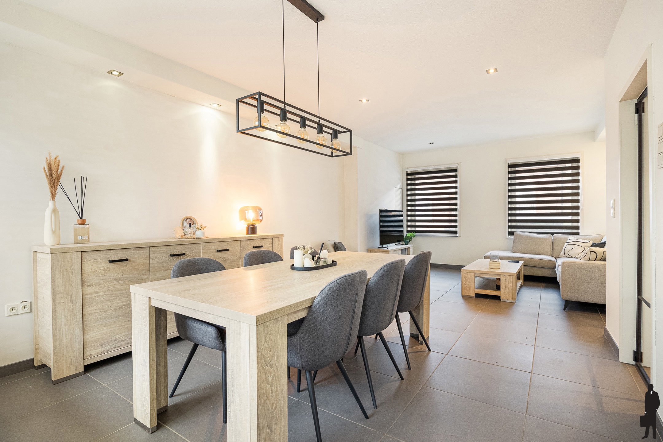 Ruime gezinswoning: 4 slpk, garage + veel bergruimte - foto 2