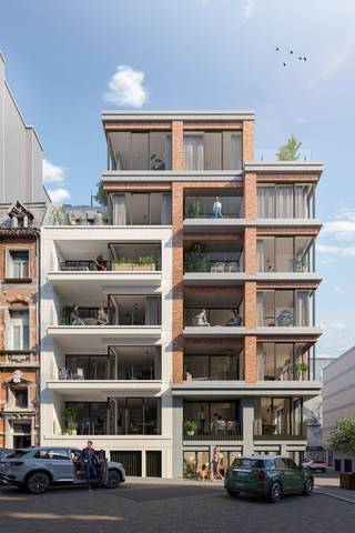C’est avec grand plaisir que nous vous présentons la Résidence Starliner, un projet immobilier neuf, élégant et contemporain, situé à l’angle de la Hofstraat et de la Londenstraat à Ostende, à proximité du chenal du port et à quelques pas de la mer et de la plage. Cette résidence à taille humaine comprend un espace commercial, 10 appartements confortables de 2 ou 3 chambres ainsi qu’un spacieux penthouse. Les appartements offrent des espaces de vie agréables et intelligemment agencés, de grandes baies vitrées ainsi que de généreuses terrasses. L’association de briques de parement et de béton architectonique confère à l’ensemble une allure moderne, chaleureuse et intemporelle. Le confort pratique a également été soigneusement étudié. Des caves privatives sont prévues au sous-sol, tandis qu’un vaste local à vélos facilement accessible se trouve au rez-de-chaussée. Le jardin commun apporte une agréable touche de verdure à la résidence. Il est également possible d’acquérir un emplacement de parking situé en face de l’immeuble. La situation exceptionnelle constitue un véritable atout. Le centre animé d’Ostende, la digue, la plage, les transports en commun, les commerces et les restaurants se trouvent tous à distance de marche. Que vous recherchiez une résidence principale, une seconde résidence à la mer ou un investissement immobilier intéressant, la Résidence Starliner offre une belle combinaison entre situation privilégiée, architecture contemporaine et confort de vie. Intéressé(e) ? Contactez-nous pour plus d’informations sur les appartements disponibles, les prix ou pour fixer un rendez-vous.