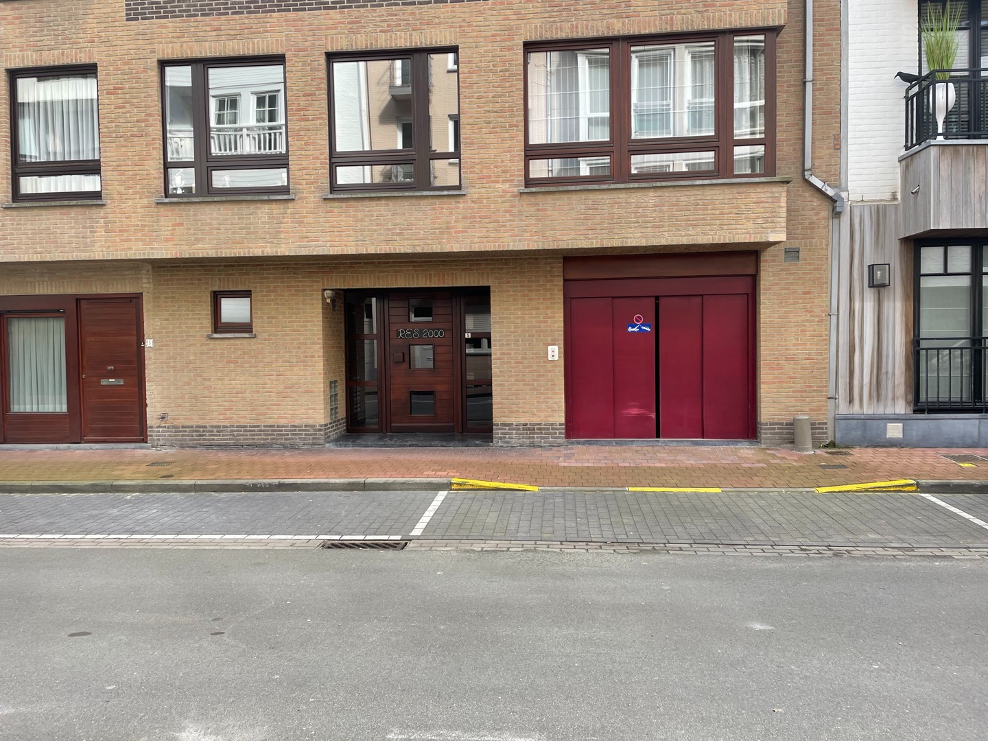 Staanplaats nabij het Heldenplein op het gelijkvloers - foto 3