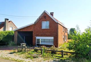 Bent u op zoek naar een woning waarbij u zelf graag de handen uit de mouwen steekt?Of bent u op zoek naar een renovatie woning zodat u zelf nog...