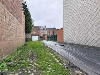 Ontdek deze mooie bouwgrond van ca. 293 m², gelegen in de rustige en residentiële Rode Kruisstraat te Willebroek.Deze eigendom biedt de perfecte kans...