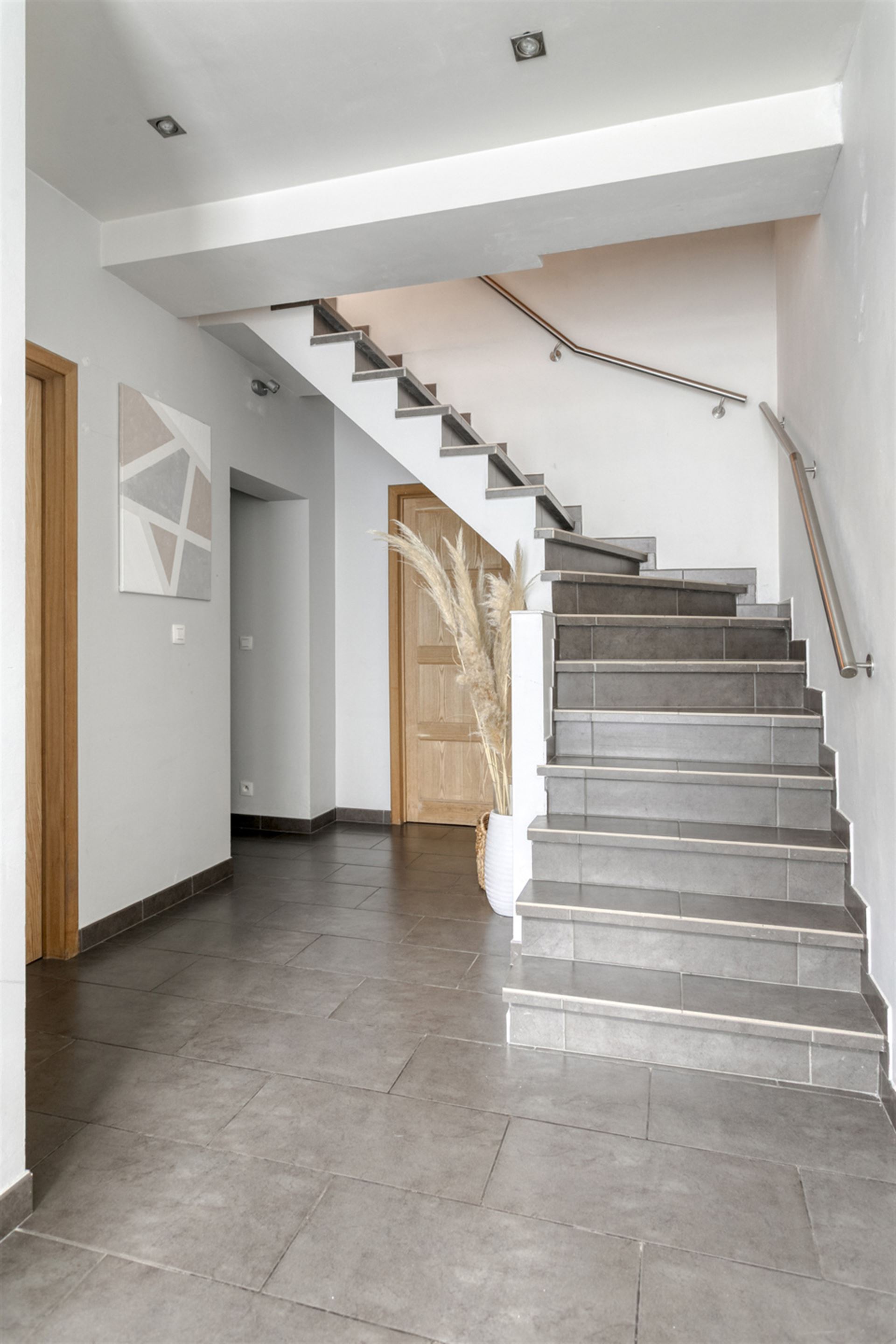 Move-in-ready home with a spacious south-facing terrace in Ronse - photo 4