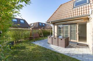 Adinkerke/De Panne: Rustig gelegen vakantiewoning te koop in De Panne Deze recent gebouwde vakantiewoning ligt in het charmante Walhofpark, op...