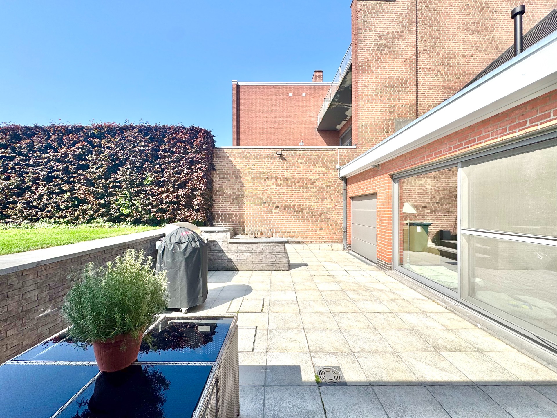 BREDE GEVEL- WONING | ZWEMBAD | DUBBELE GARAGE | TUIN |1.055 M² - foto 5