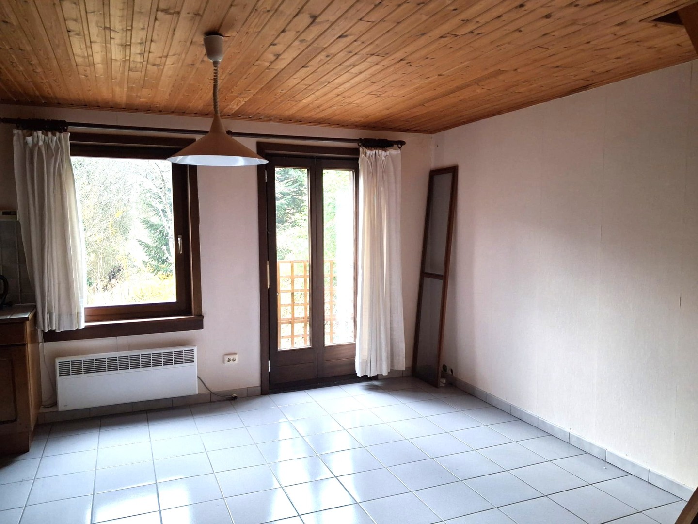 Prachtig instapklaar energiezuinig appartement op het 1ste verdiep met 2 slaapkamers keuken en badkamer - foto 5