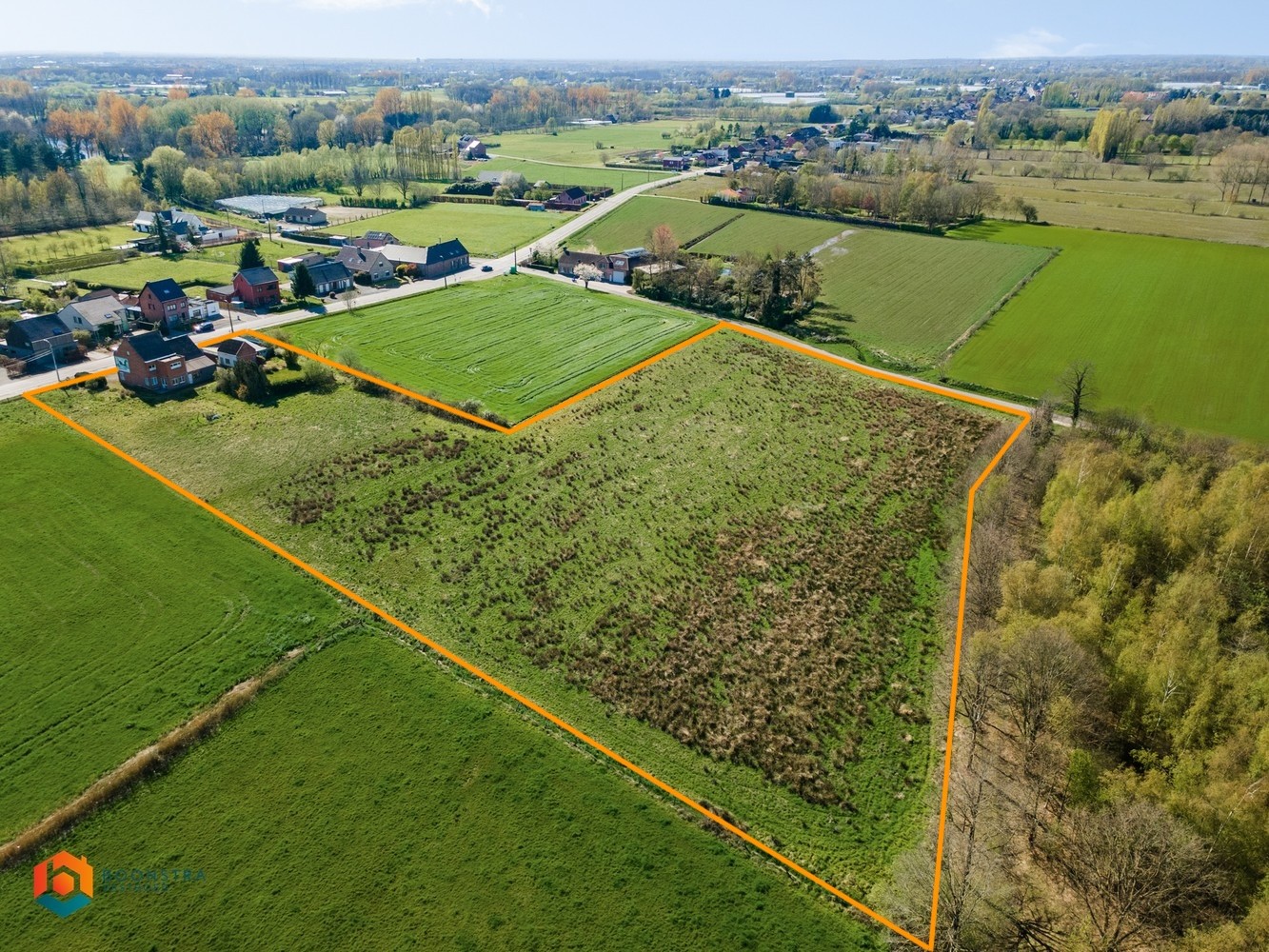 Landelijke eigendom met 5 slpkrs en bijgebouwen op bijna 1,8ha te Lier - foto 2