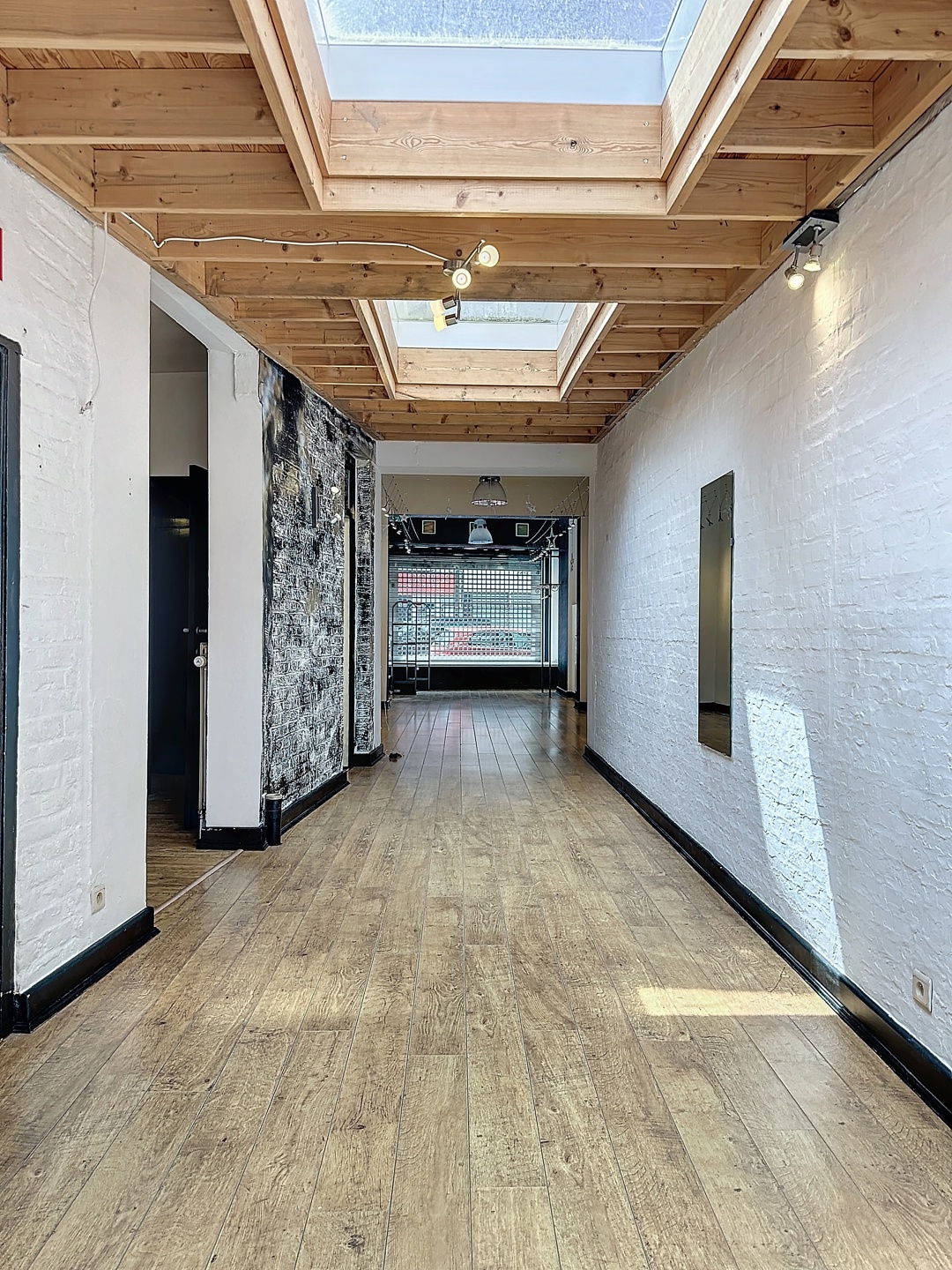 Commercial à louer à Huy - photo 5