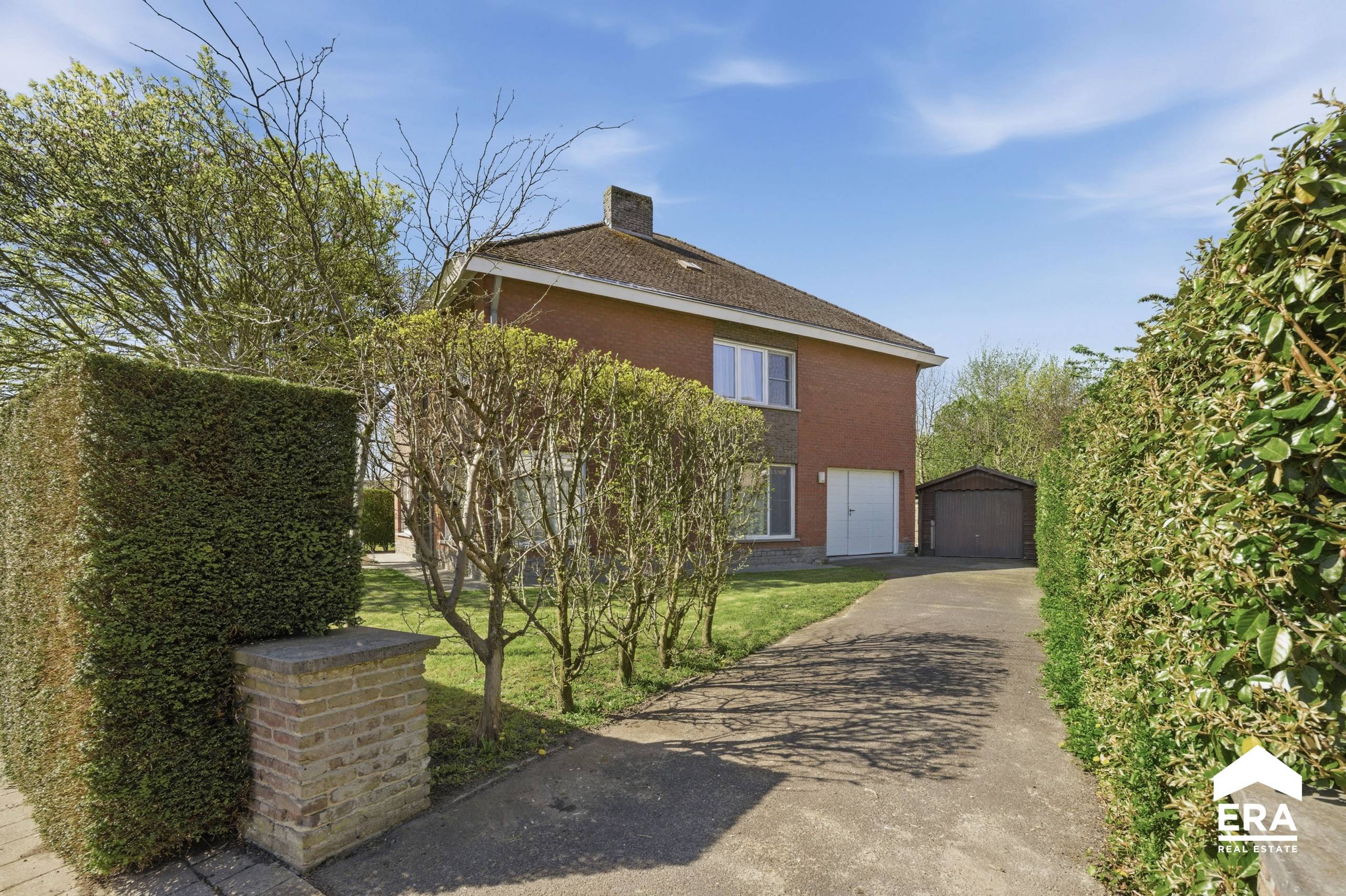 Ruim open huis met tuin en garage in rustige wijk Roeselare - foto 3