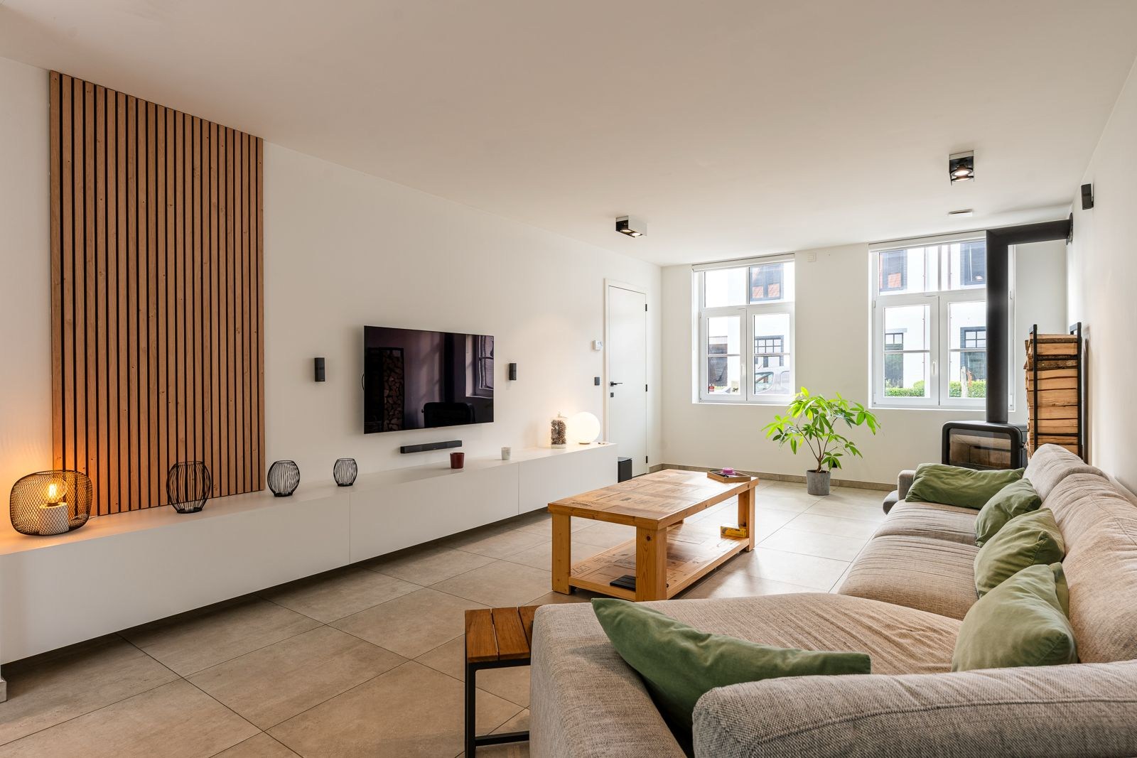 Recente woning met parking en tuin te Moerkerke-Damme - foto 4
