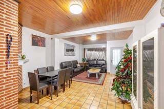 Deze woning aan Binnenstraat 122 is gelegen binnen de stadsring, op een centrale locatie tussen de Varkensmarkt met haar winkels en...