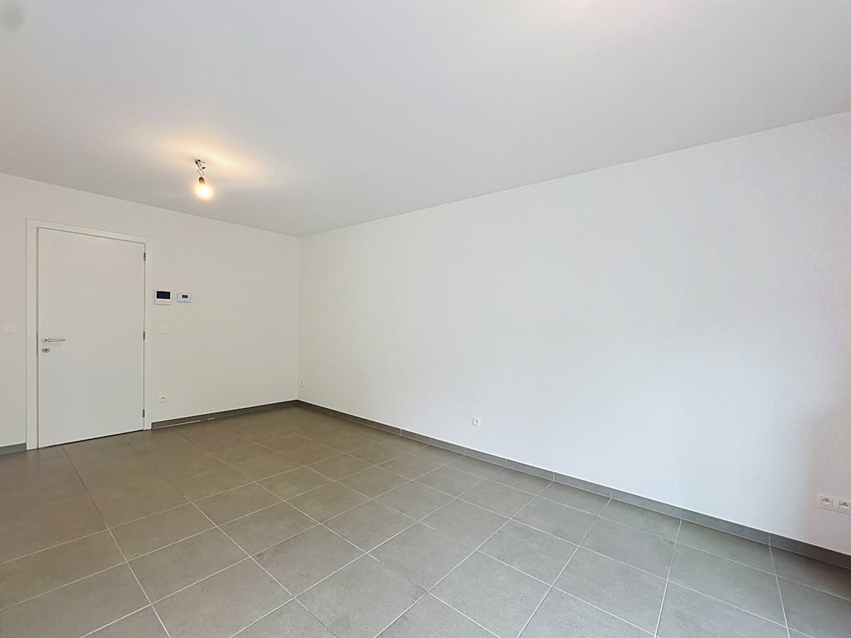 Brussel: Appartement (82m²) met 2 slaapkamers en een terras - foto 5