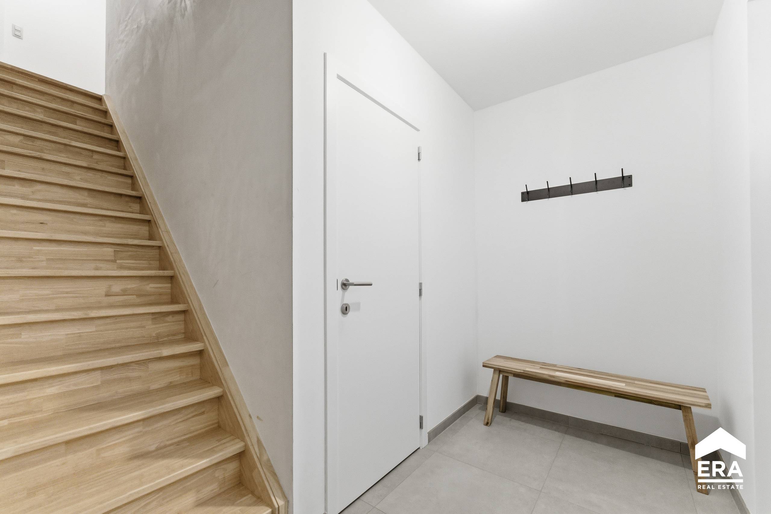 Halfopen nieuwbouwwoning met tuin te huur in Staden - foto 3