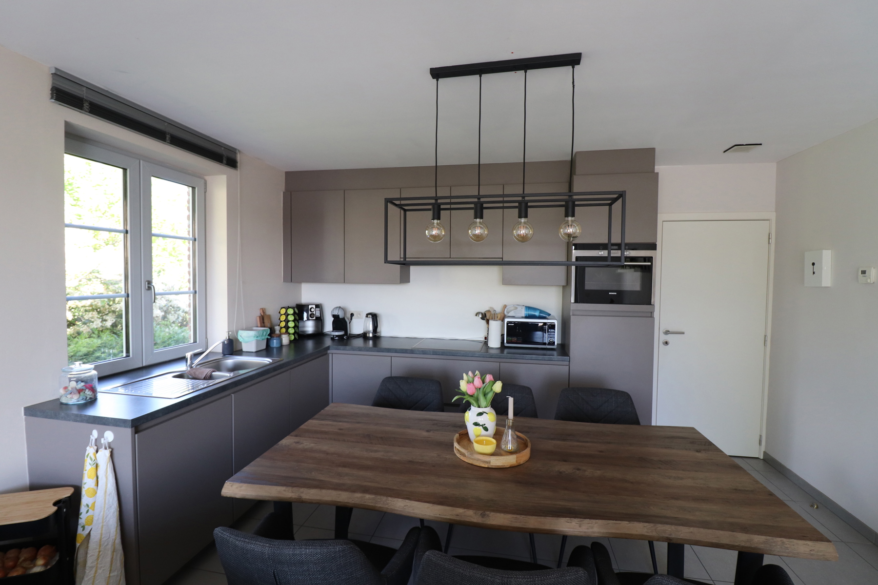 Recent gezellig appartement op de 1ste verdieping rechts met terras en garage. - foto 5
